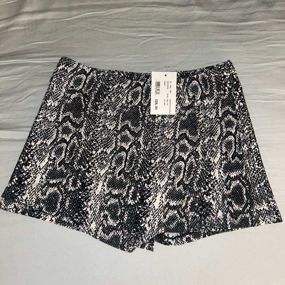 NWT snake print skort from a boutique.